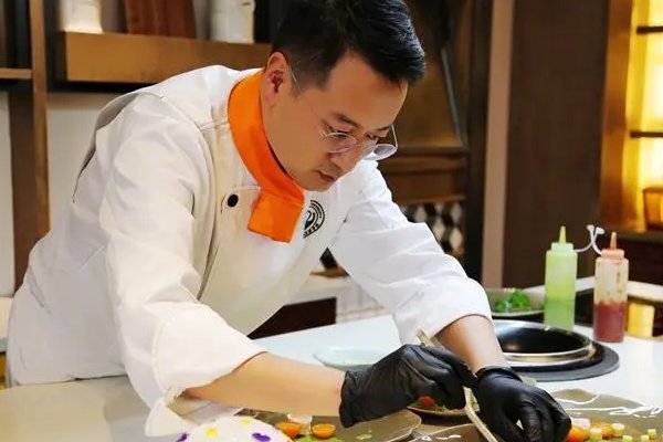 中国十大名厨师是谁？