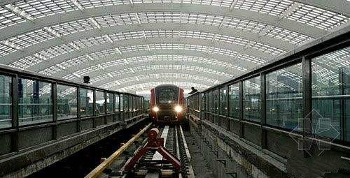 成都到重庆动车停南广场还是北广场