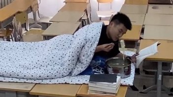 如何看待当代大学生内卷问题，如何面对的