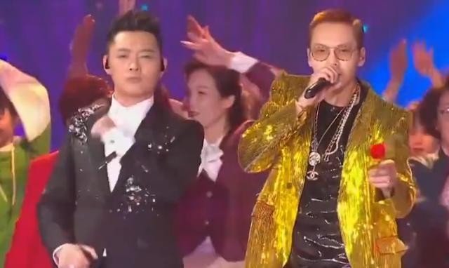 求两个男生合唱的歌曲,越多越好