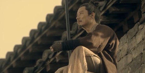 电视剧《雪中悍刀行》中的老黄去世究竟是因何去世的？