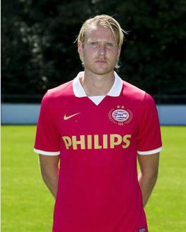 埃因霍温前锋托依沃宁资料