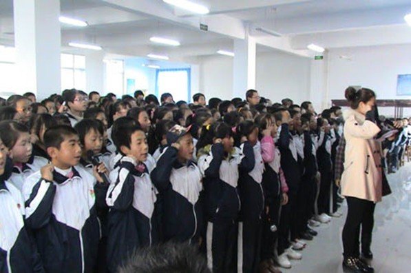 飞云镇中学的办学历程