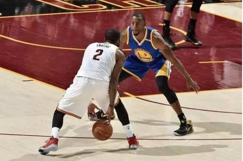 篮球单挑过人技巧30招