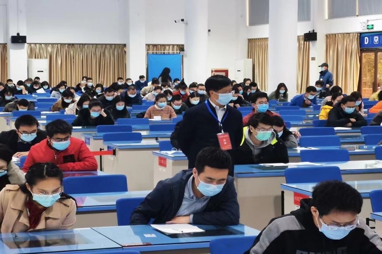 法考客观题考试全国合格分数线多少？