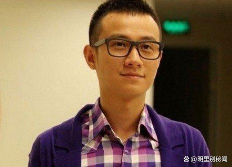 文章提起姚笛落泪被问到爱情中更爱谁，他的回答太经典，怎么回答的呢？