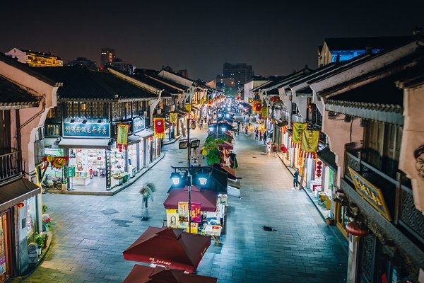 杭州著名的小吃街