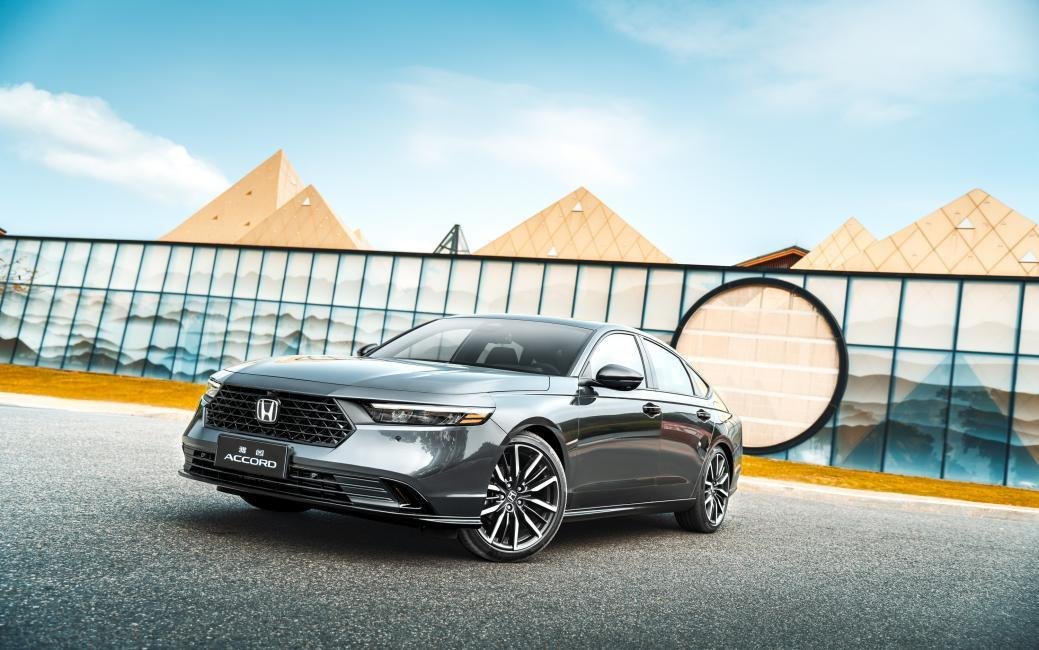 全新雅阁(ALL NEW ACCORD)智电上市