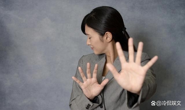 好邻居是福，坏邻居是祸，男子借故骗来房门奸污女邻居，应当如何判？