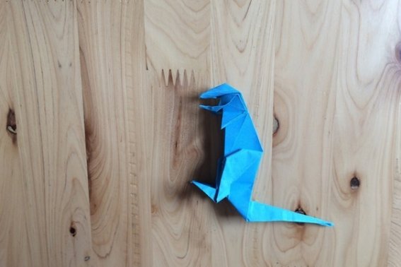 怎么用纸折一只神龙