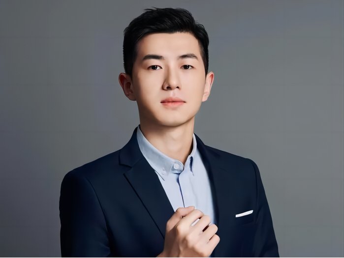 上海卫视主持人