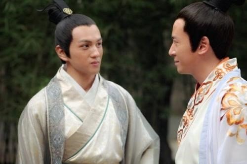 慕容复装扮成西夏李延宗，他的目的是什么