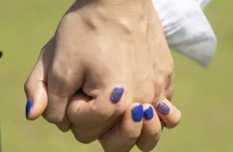 十指紧扣的含义