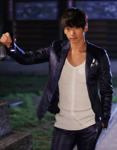 郑智熏主演的韩剧《逃亡者》，算的上是大片吗