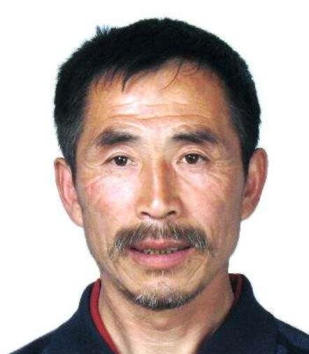 黑龙江北安一男子持枪行凶后逃跑，事故造成了什么伤亡？