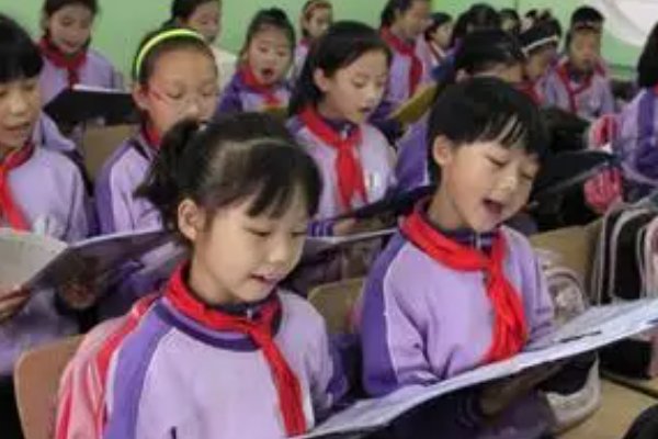 “粉身碎骨全不怕,要留清白在人间”。这是明朝哪位大臣的诗句?