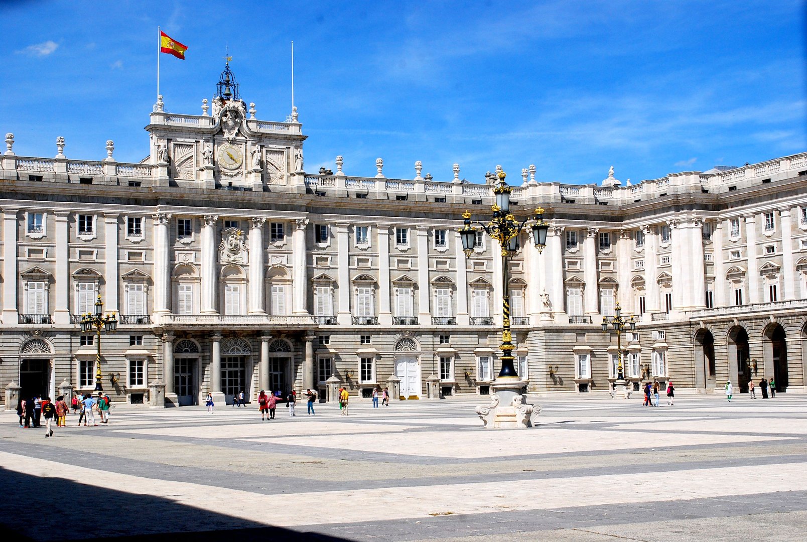 马德里1987的剧情简介