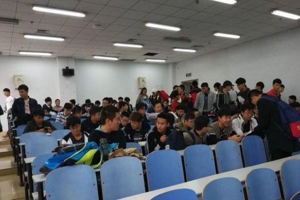 国际关系专业哪个大学最好