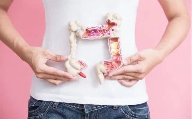 甘肃一家10口7人确诊肠癌，致其患这种病的原因是什么？