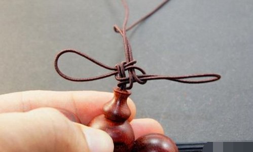 穿星月菩提常见的打结方法