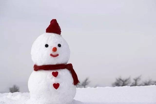 堆雪人的过程是什么