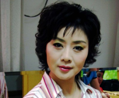 被很多人称为“京剧第一美人”的李胜素，到底是一个什么样的人？