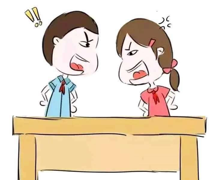 两个老太婆吵架应该怎么写250字？