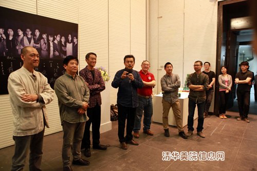 许正龙的评介节选