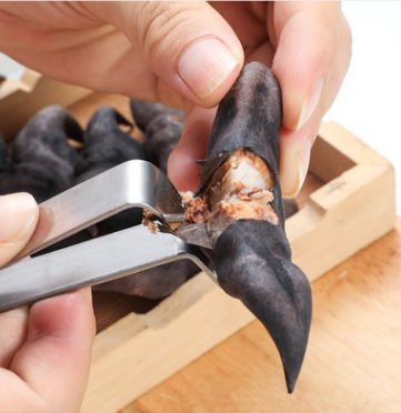 菱角剥壳神器怎么用