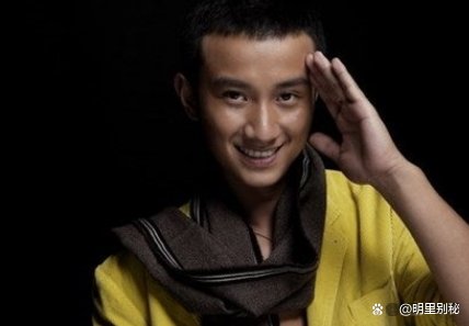 文章提起姚笛落泪被问到爱情中更爱谁，他的回答太经典，怎么回答的呢？