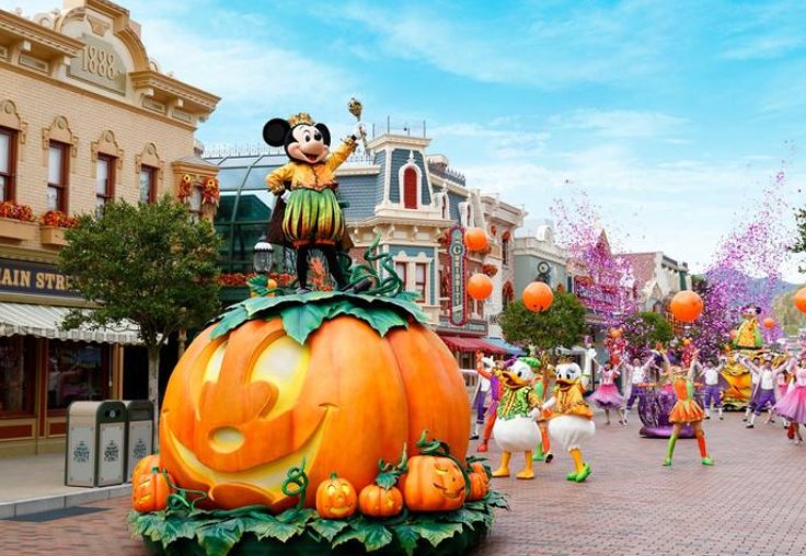 我在大众点评网买的上海迪士尼乐园票可以吗？在网上买的票凭什么进入