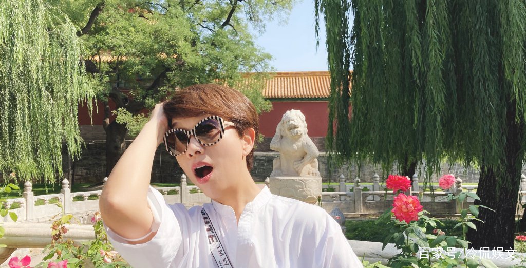 曾经的音乐天后，为嫁日本人改了国籍，落魄后还想回国继续捞金，她是谁？