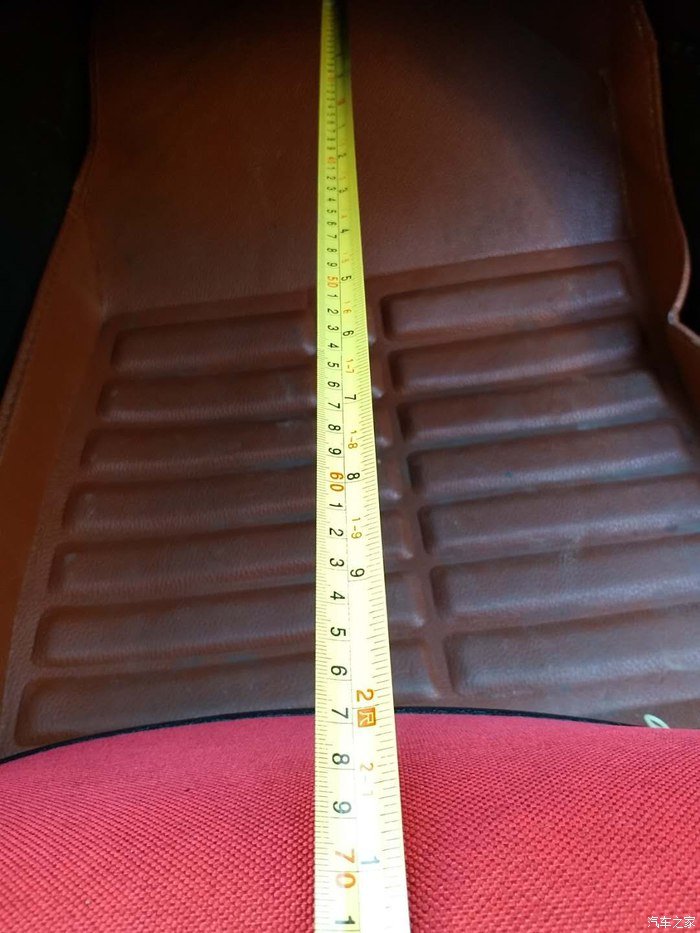 用尺寸来说一下爱车长安CS55内部事实空间