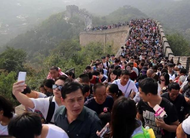 俄罗斯五一连休十天不调休，我国的五一假是如何调休的呢？