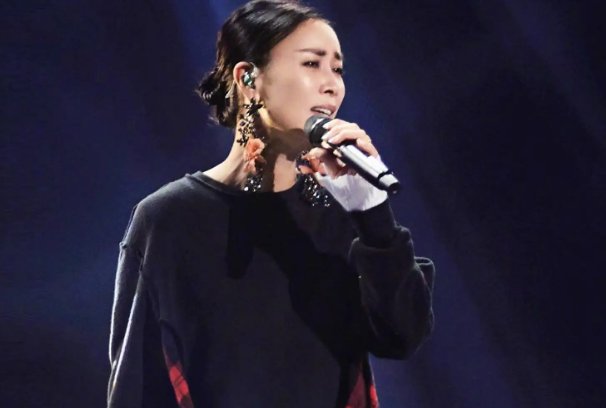 《乘风破浪的姐姐》一公造型出炉，30位姐姐中谁的造型最抢眼？