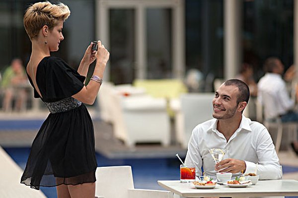 男朋友爱泡夜店，怎么办？