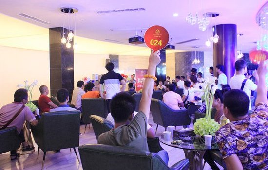 重庆一手机号拍出85万元，为何富豪们都喜欢用王炸手机号？