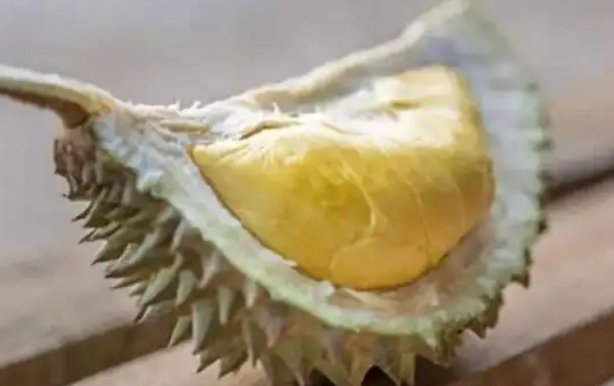 一块榴莲的热量相当于几碗饭