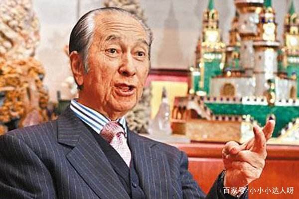 何鸿燊去世后一年都没下葬，这一年不下葬的原因是什么？
