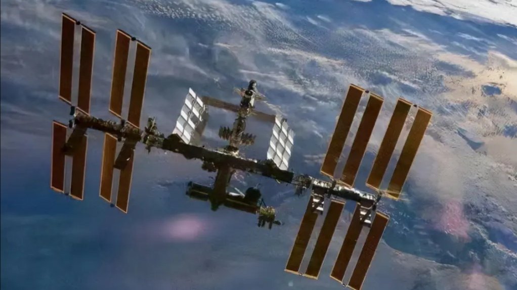 国际空间站在太空中失去方位半小时，造成人员危险了吗？