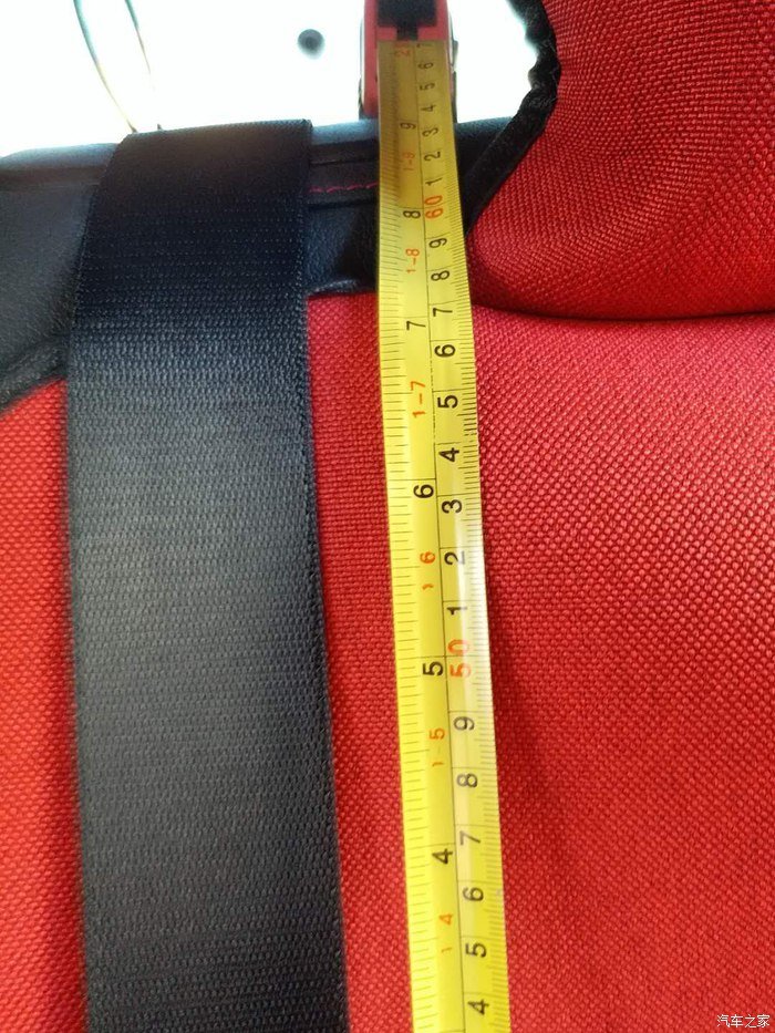 用尺寸来说一下爱车长安CS55内部事实空间
