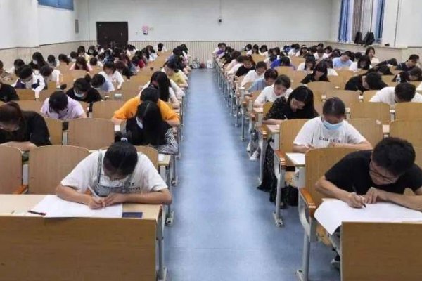 2023年专四考试流程