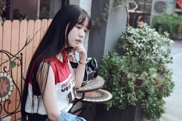 三毛:平凡简单,安于平凡,真不简单。倘若注定平凡,你是否愿意安于平凡?