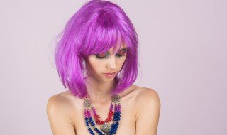 假刘海的佩戴方法 有刘海怎么佩戴假刘海