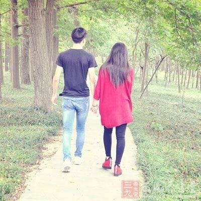 “我爱你不问归期”是什么意思？