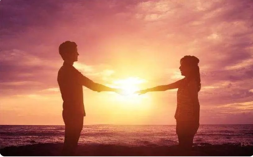 不靠谱！女子被丈夫高速抛下，冷雨夜独自徒步，男子的行为是否值得原谅？