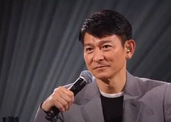 刘德华说会永远记住李好,他们之间曾有过哪些交集?