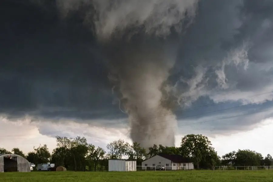 广州从化龙卷风初步认定出炉,遇到龙卷风我们如何自保?