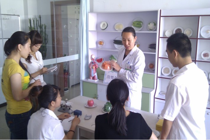 营养师报考需要审核吗