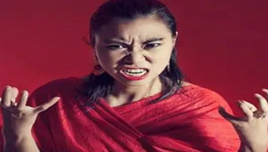 暴怒无常的拼音